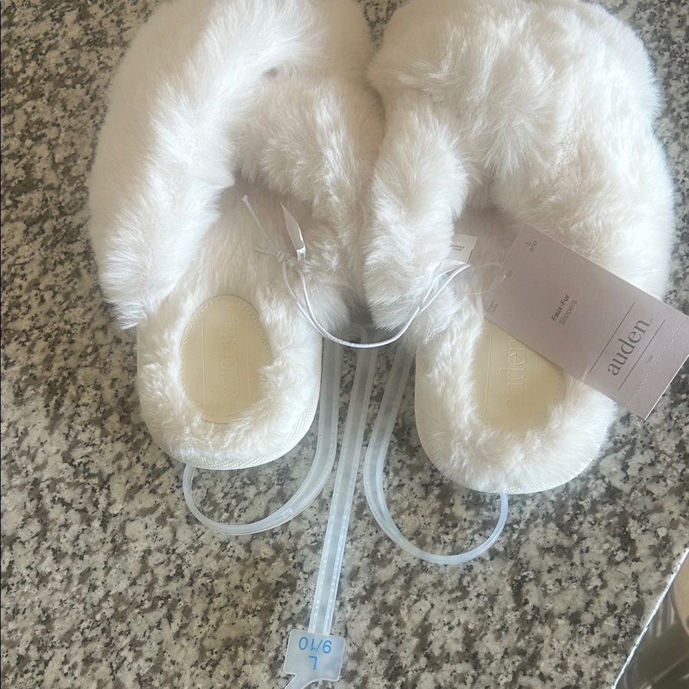 Auden Plush Cream Slippers